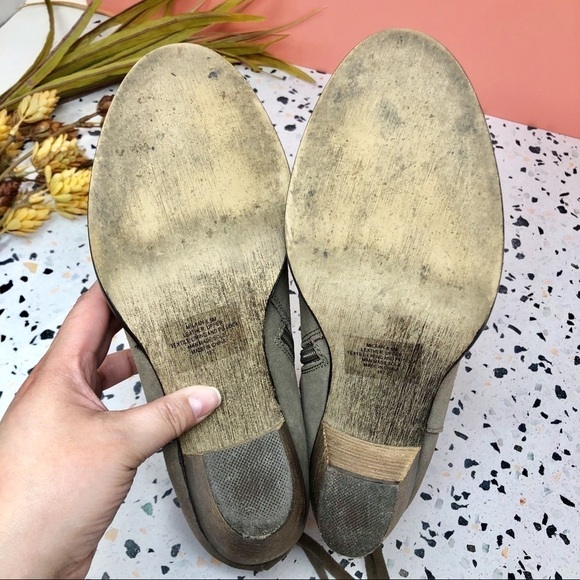 Steve Madden Milaan Taupe Suede Booties Sz 8.5 - Picture 9 of 11